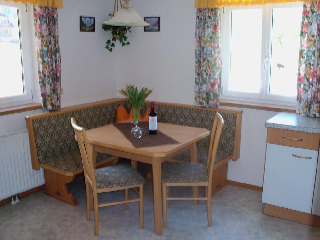 Appartamento Haus Mary Russbach am Pass Gschütt Esterno foto