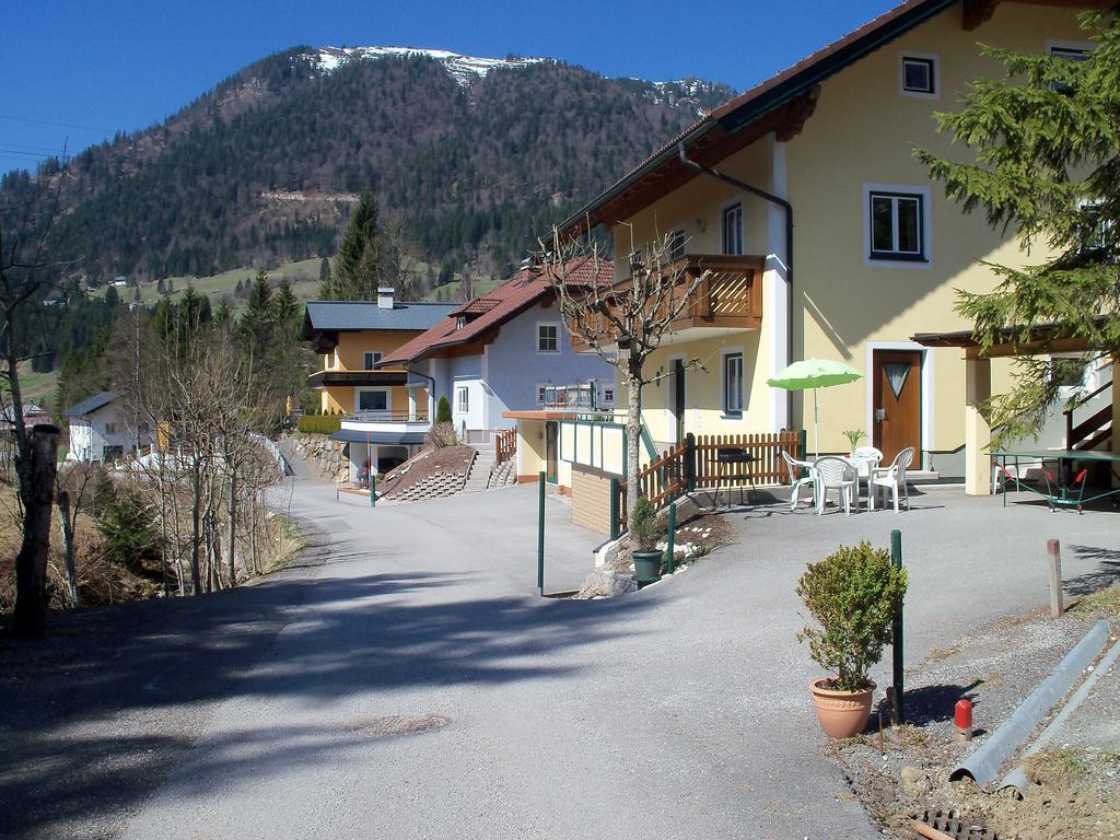 Appartamento Haus Mary Russbach am Pass Gschütt Esterno foto
