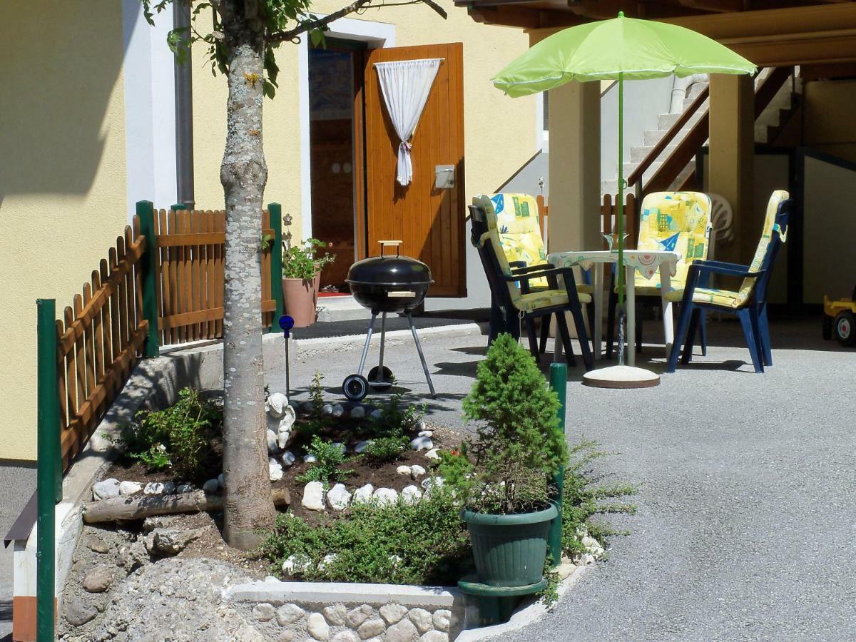Appartamento Haus Mary Russbach am Pass Gschütt Esterno foto